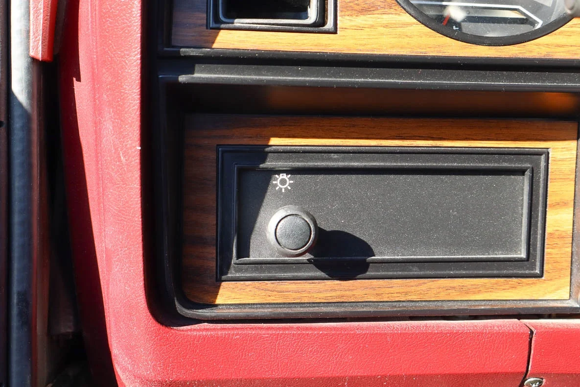 1989 Dodge Ramcharger 150