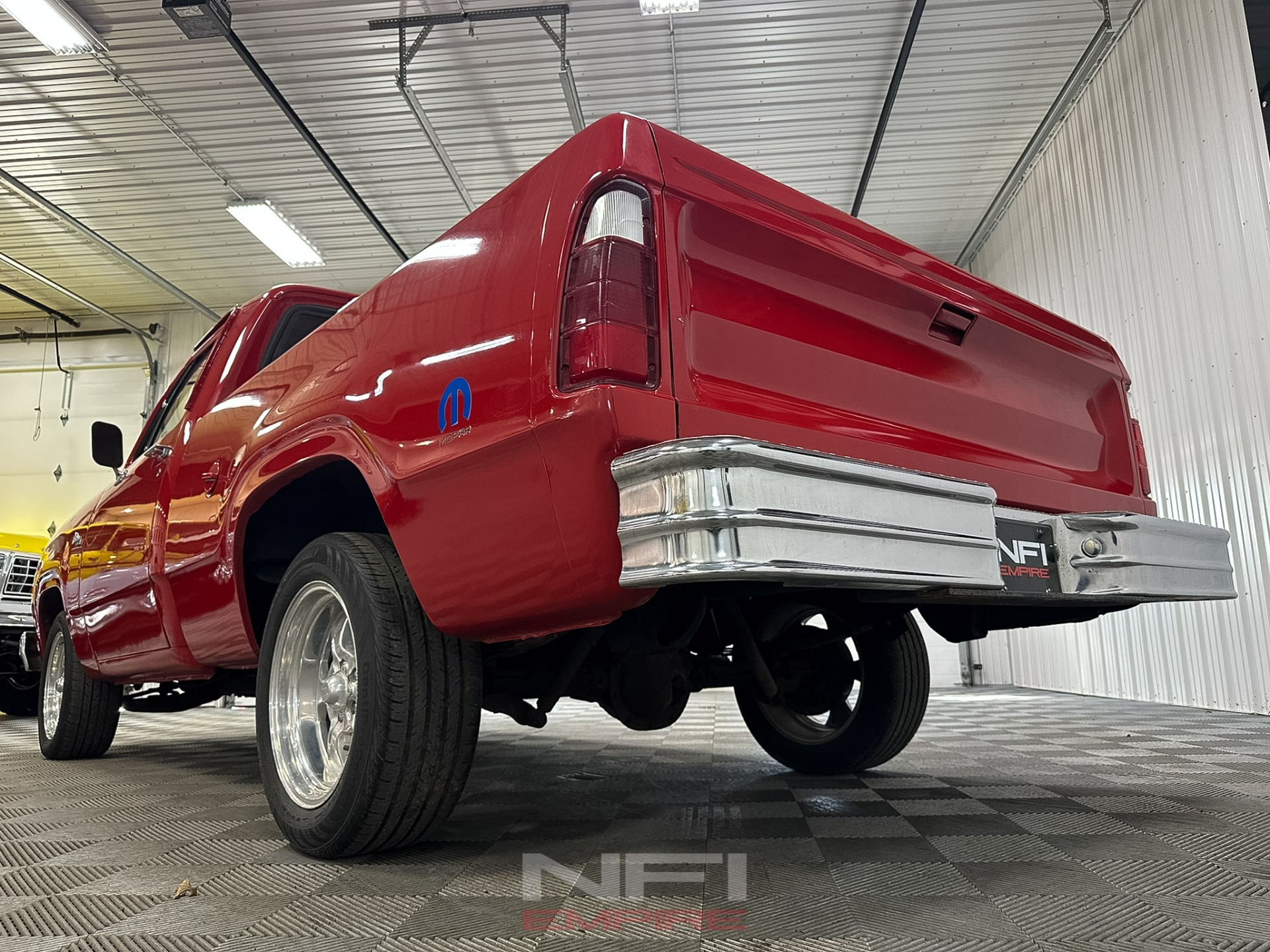 1980 Dodge D-150 Sweptline