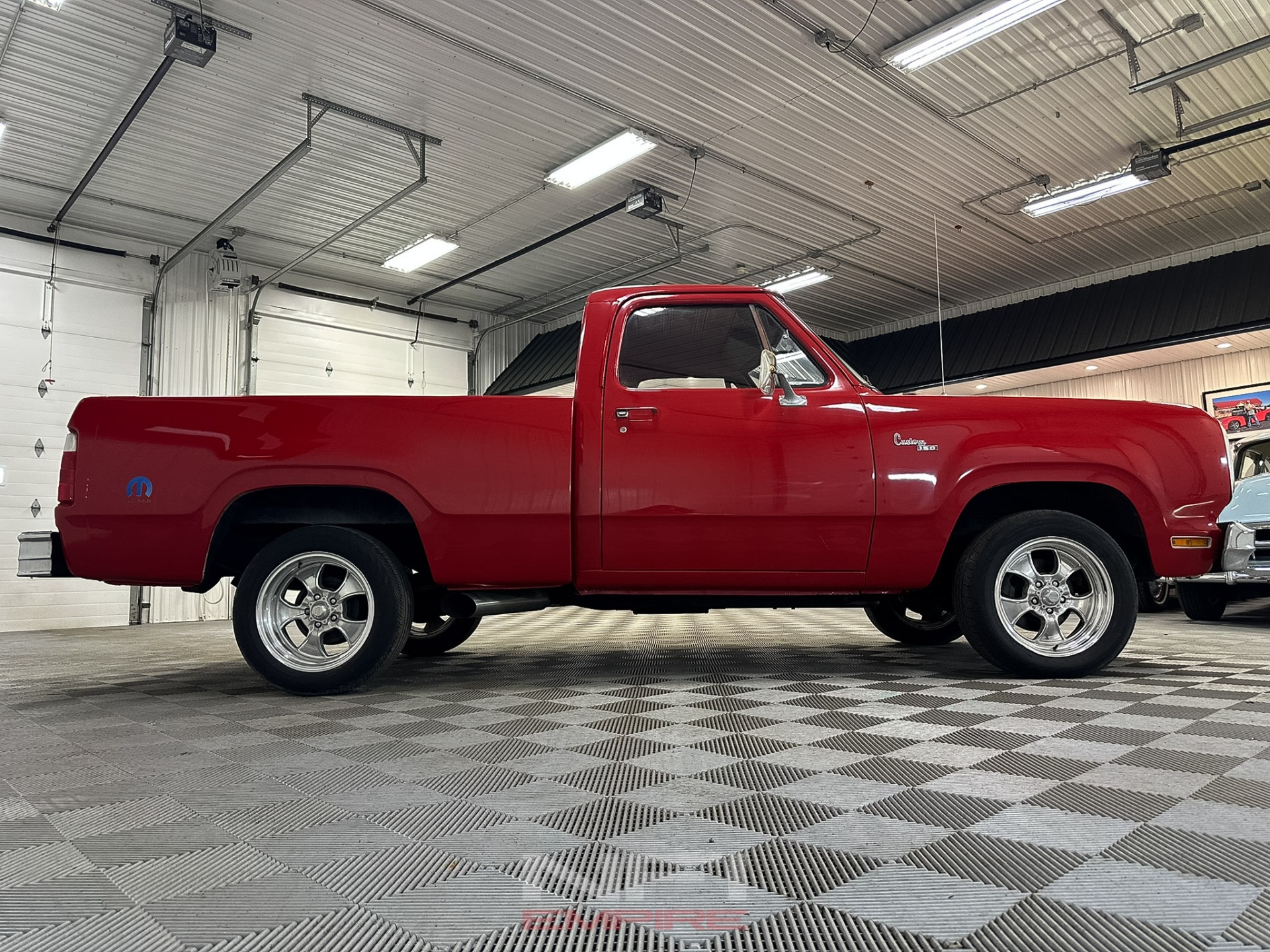 1980 Dodge D-150 Sweptline