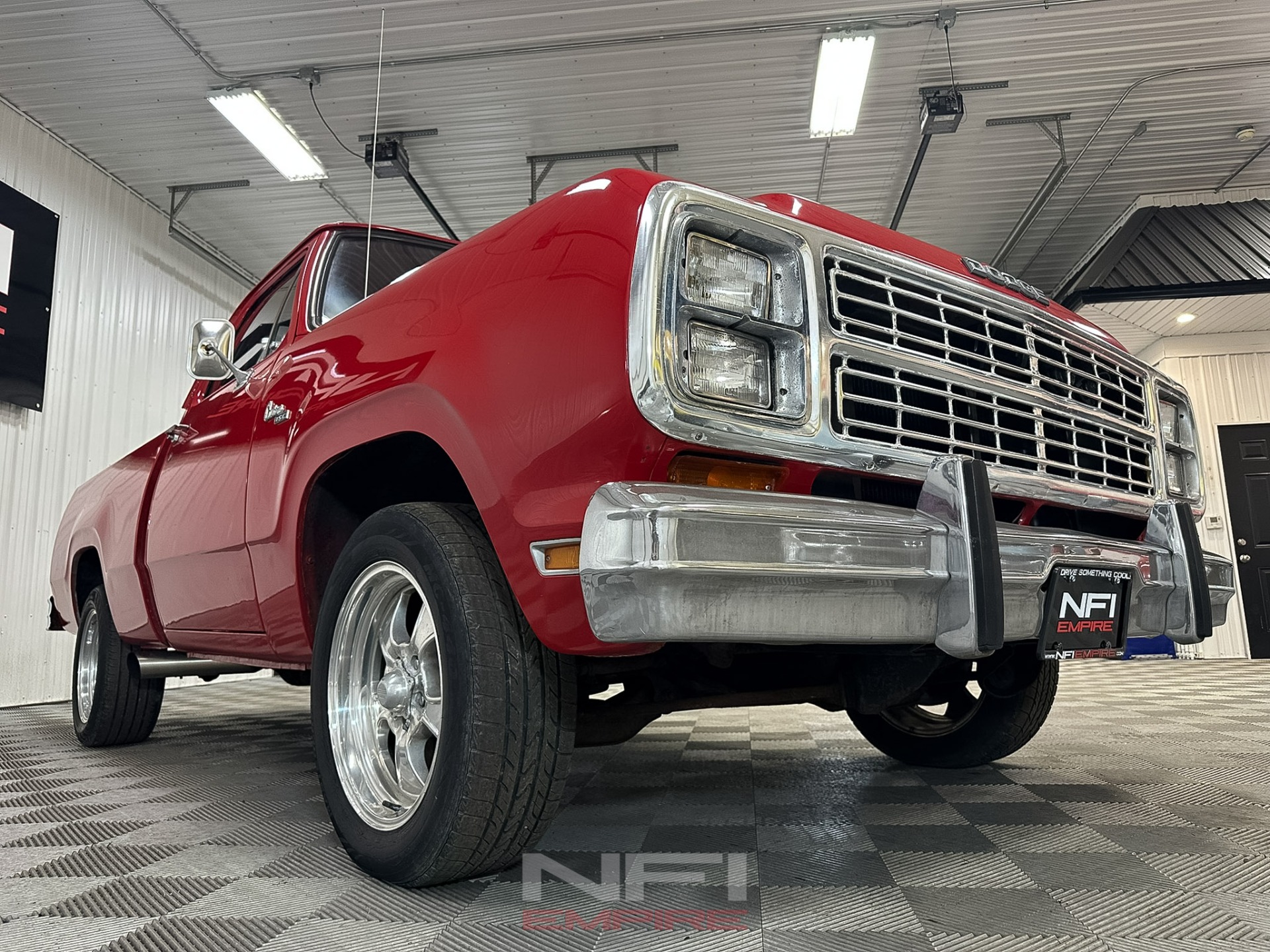 1980 Dodge D-150 Sweptline