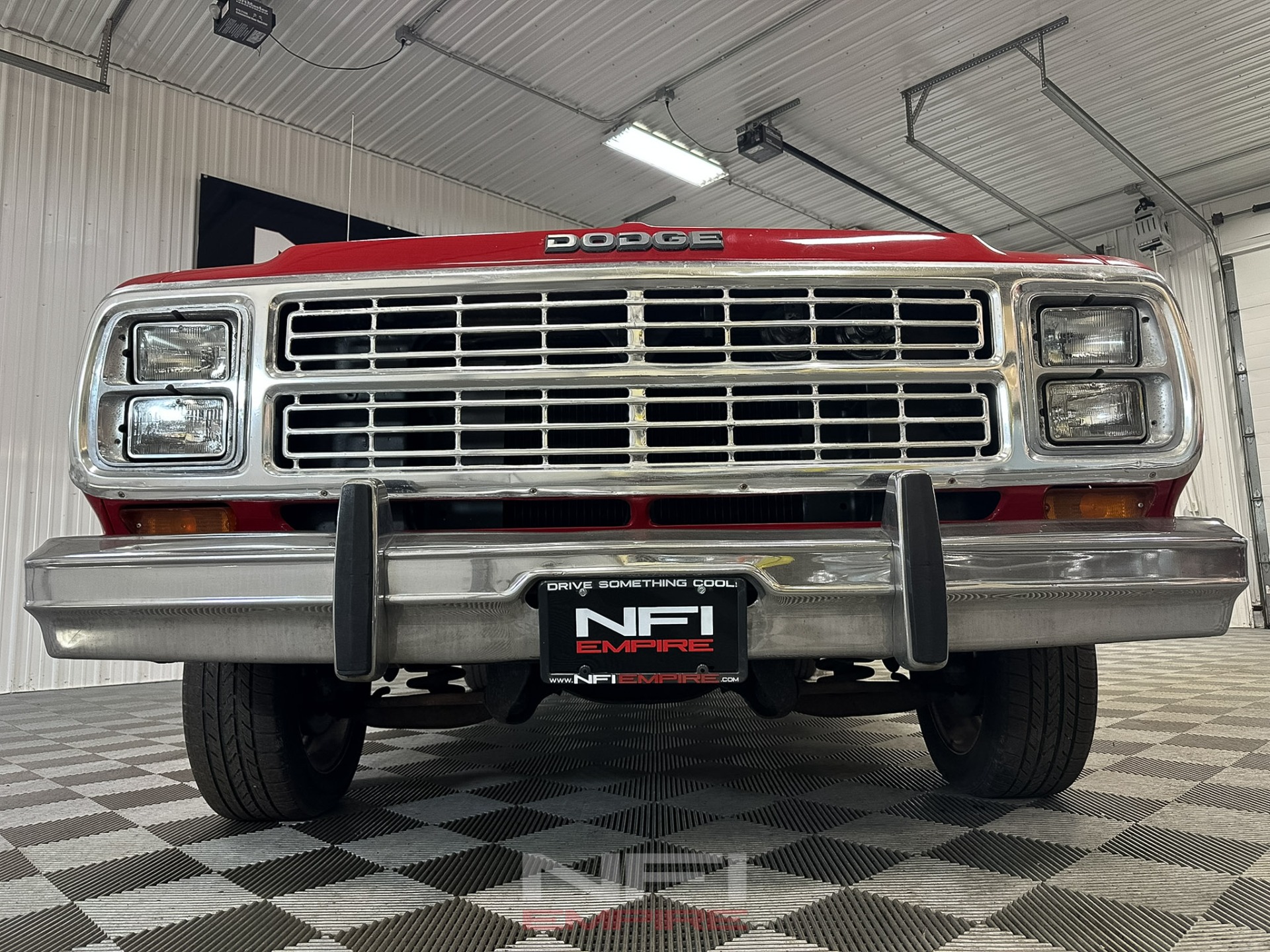 1980 Dodge D-150 Sweptline