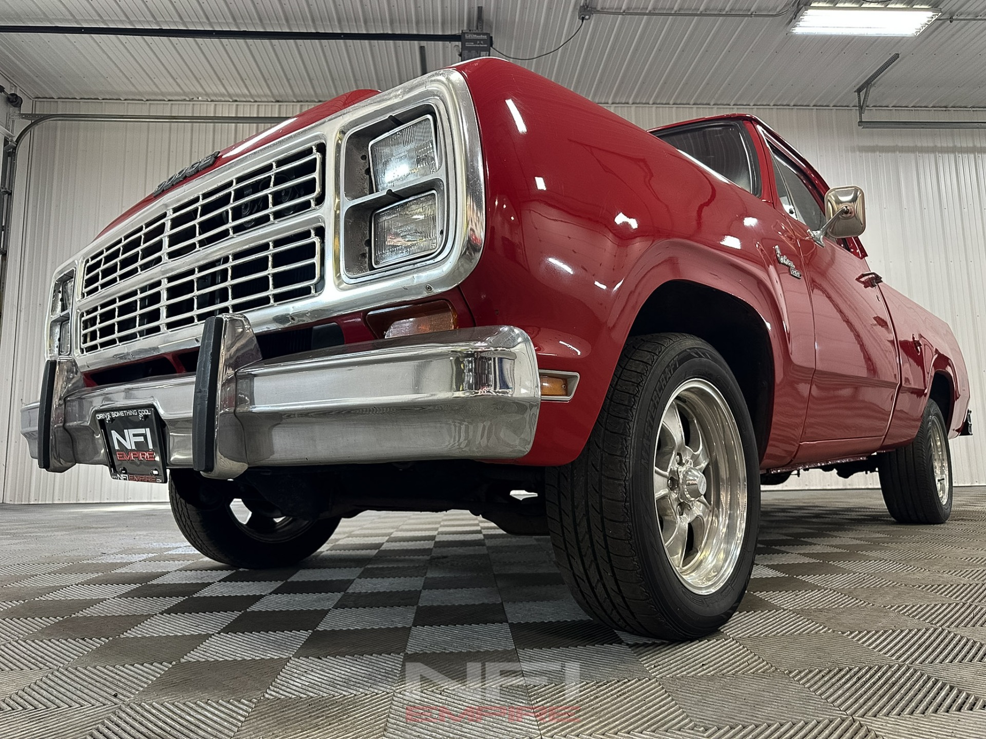 1980 Dodge D-150 Sweptline