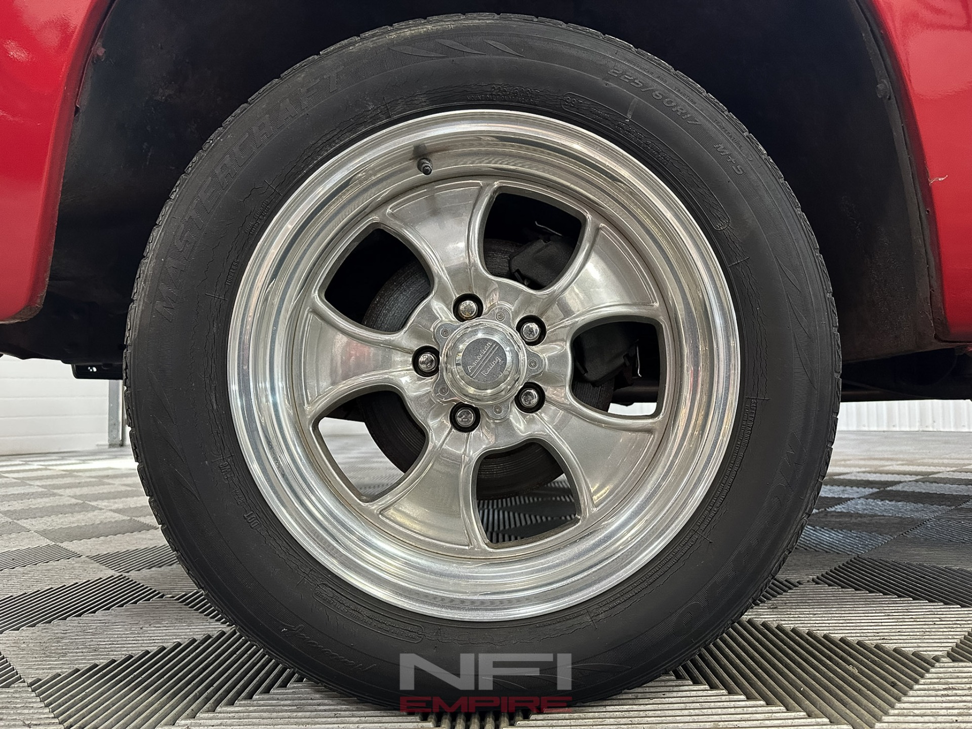 1980 Dodge D-150 Sweptline