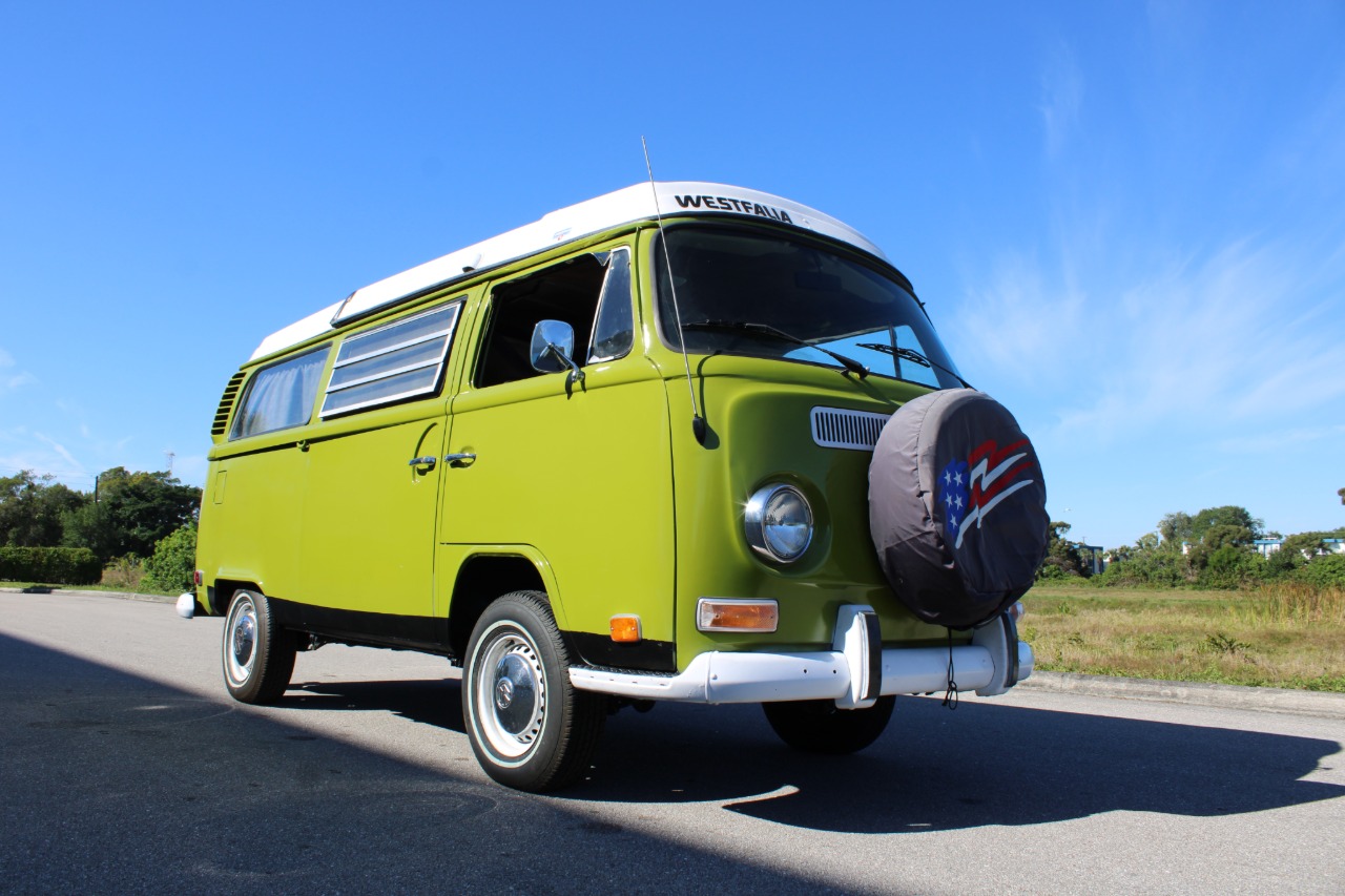  Volkswagen Bus