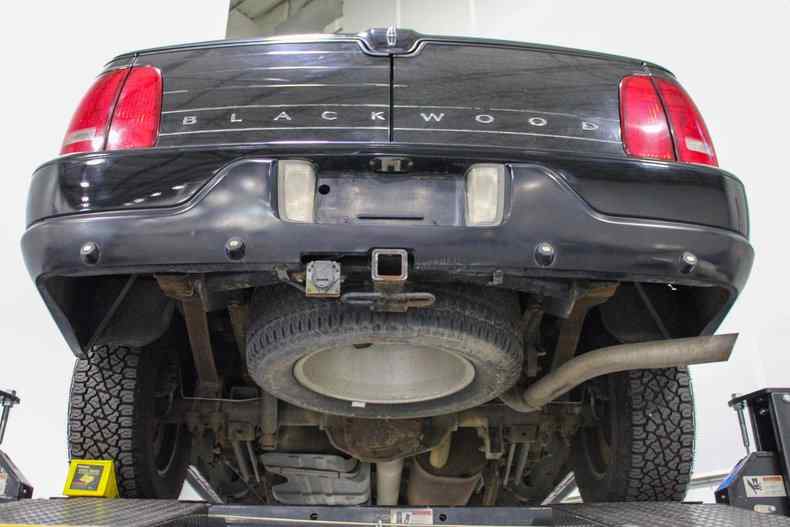 2002 Lincoln Blackwood Pickup