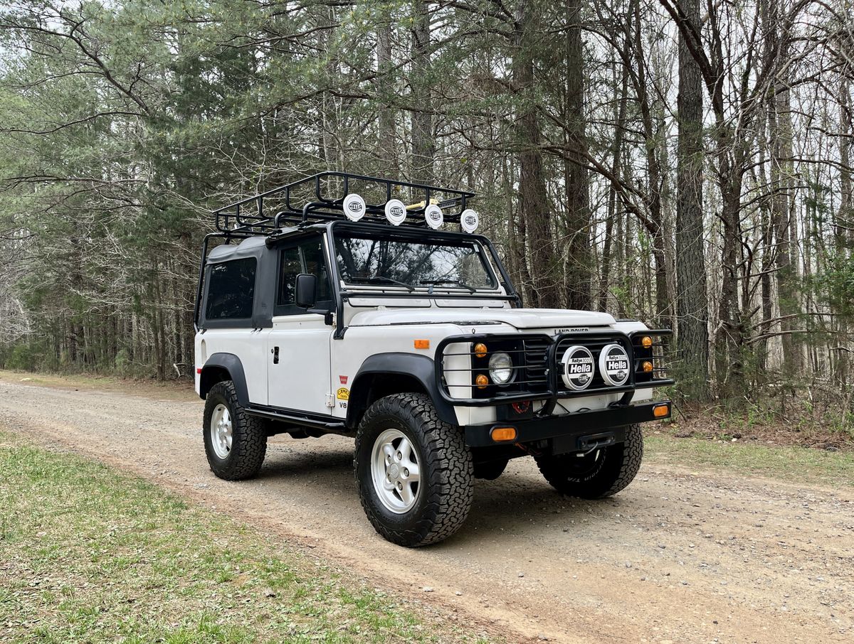  Land Rover Defender