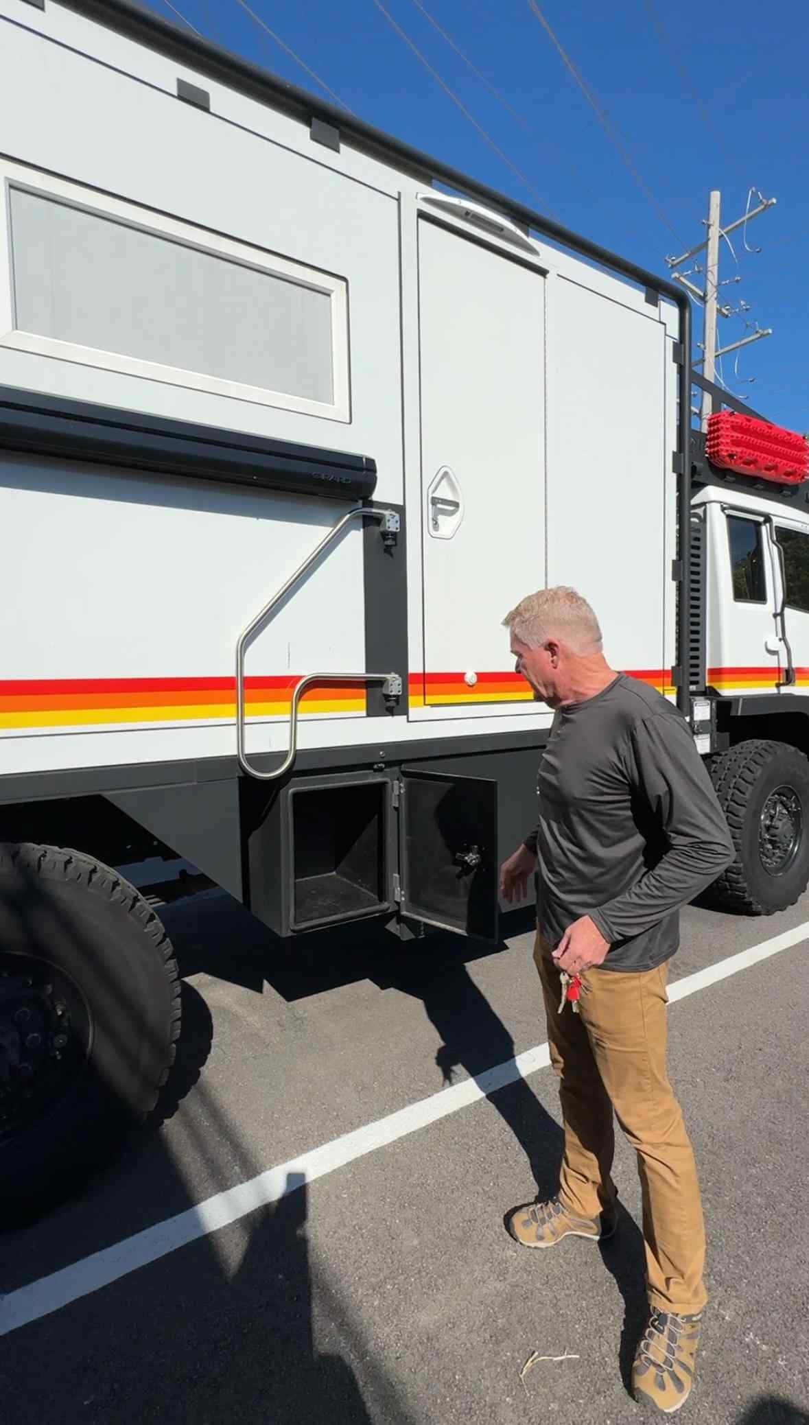 2019 Global Expedition Vehicles SAFARI EXTREME