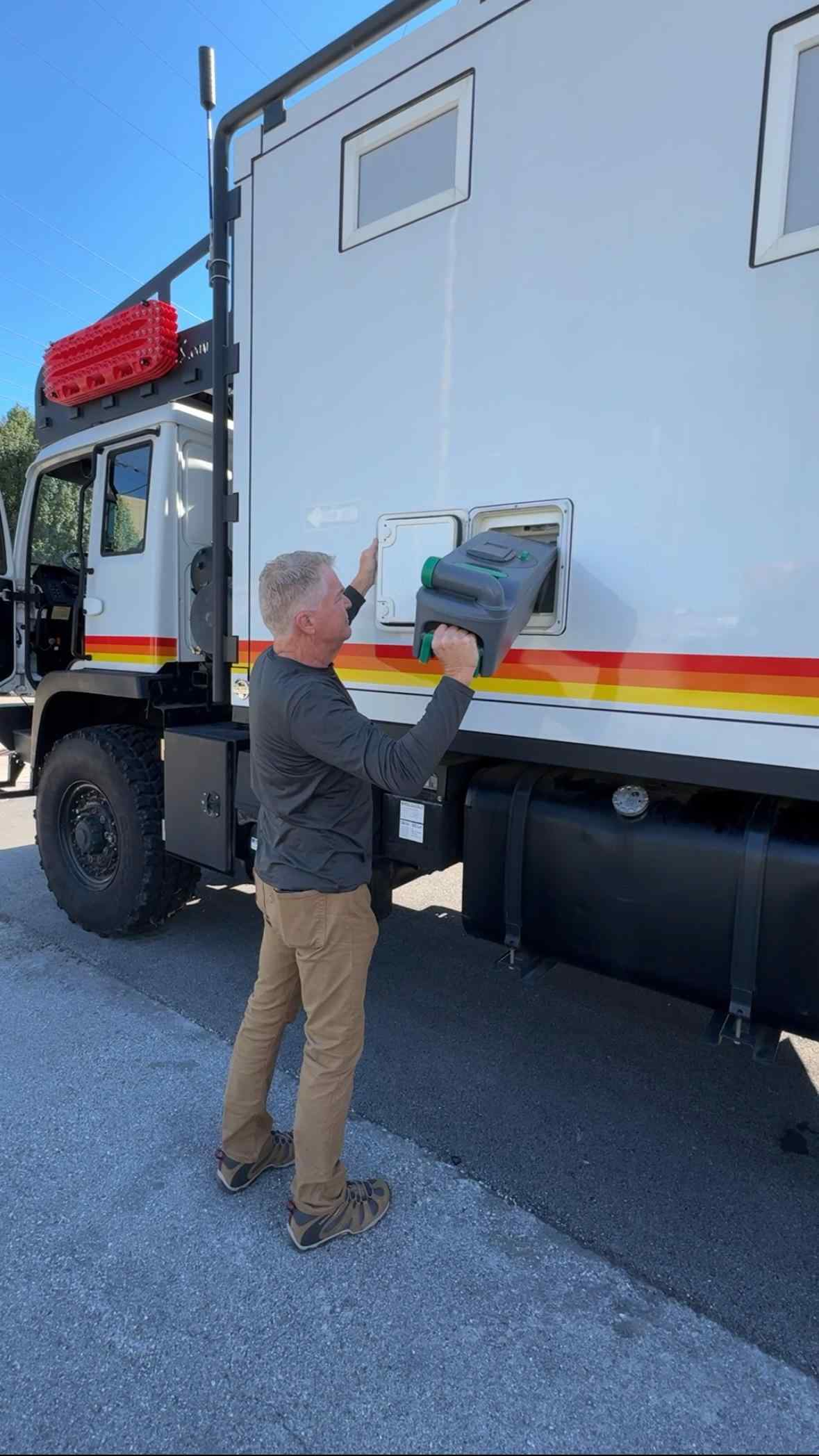 2019 Global Expedition Vehicles SAFARI EXTREME