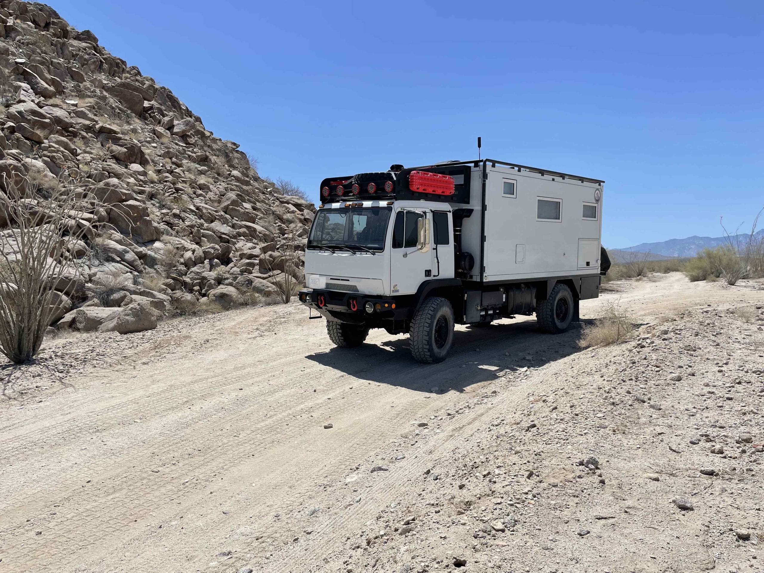 2019 Global Expedition Vehicles SAFARI EXTREME