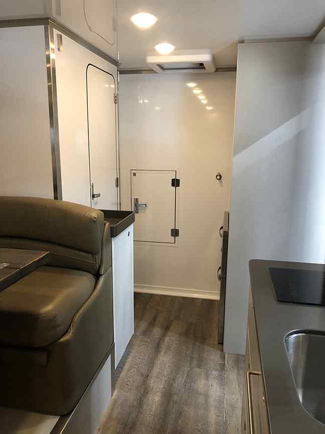 2019 Global Expedition Vehicles SAFARI EXTREME