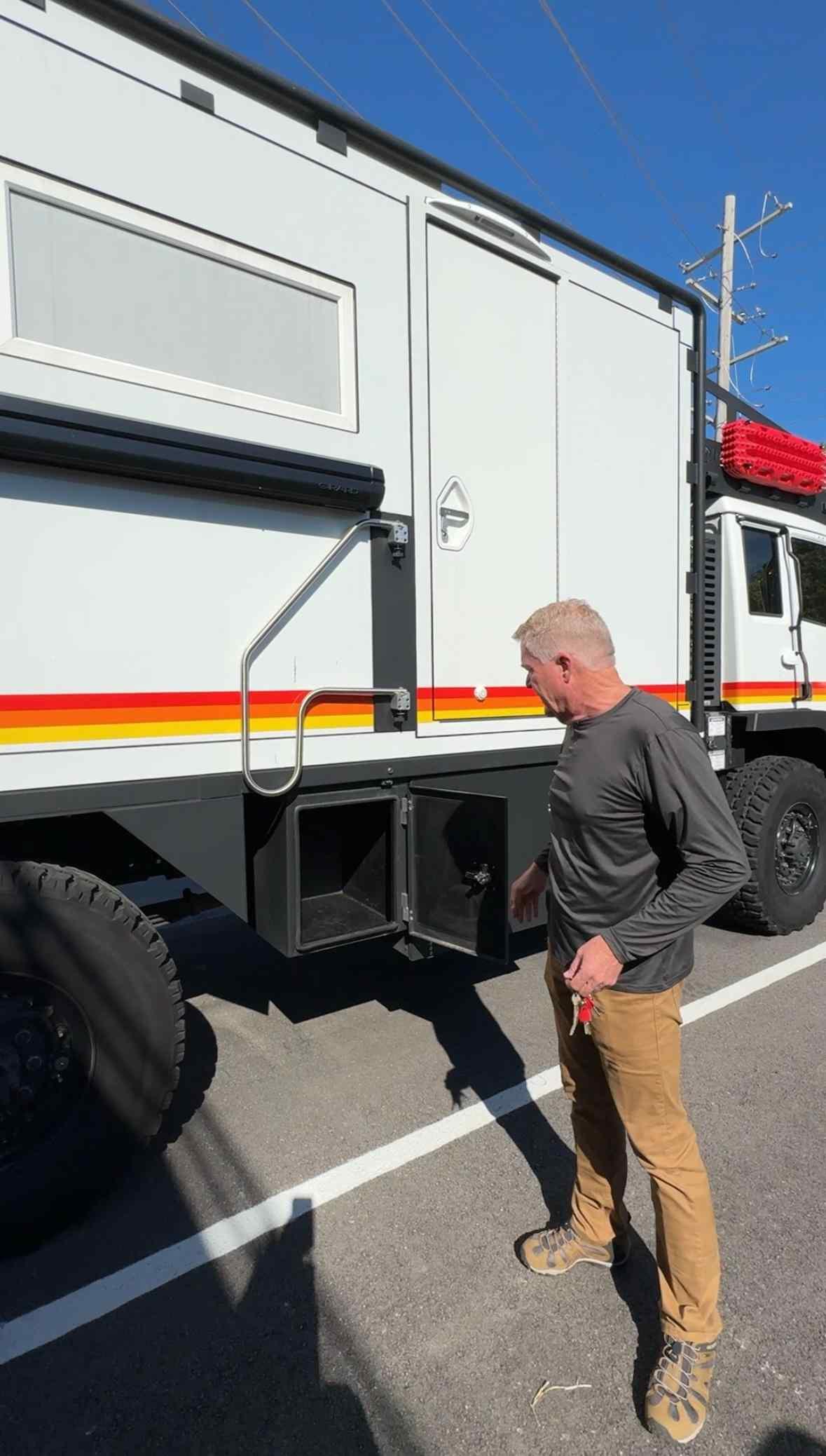 2019 Global Expedition Vehicles SAFARI EXTREME