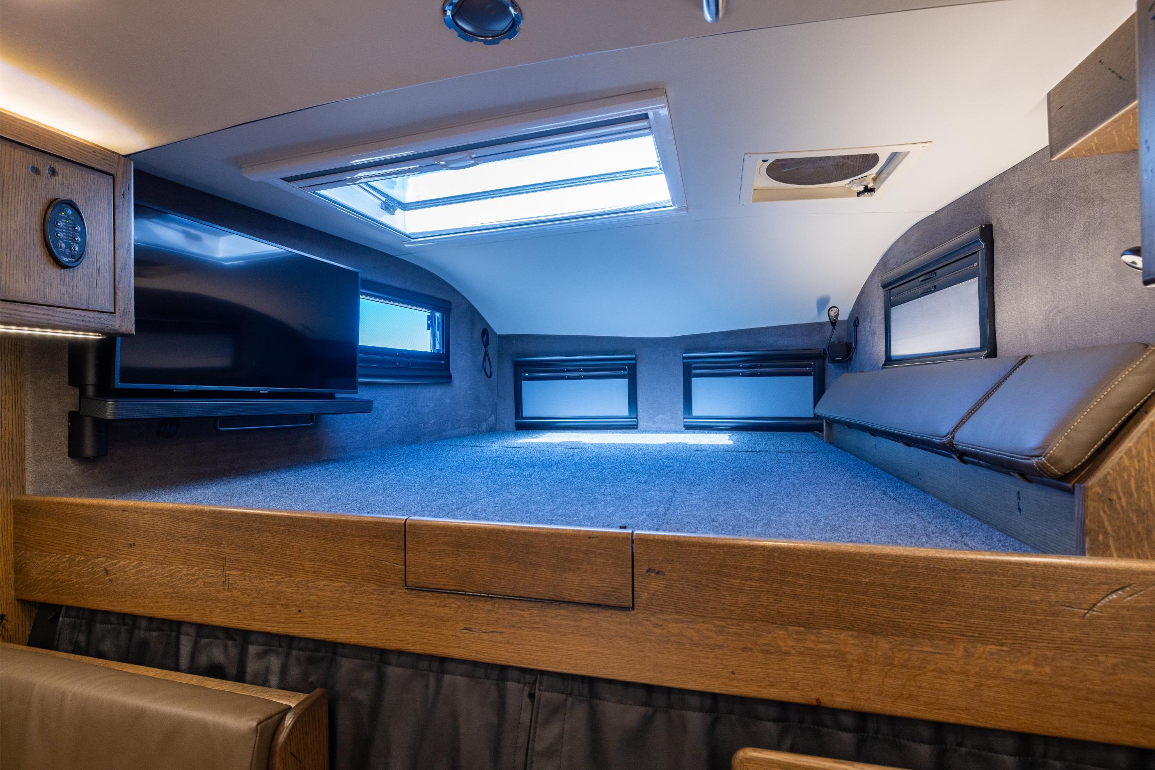 2020 EarthRoamer XV-LTi 011