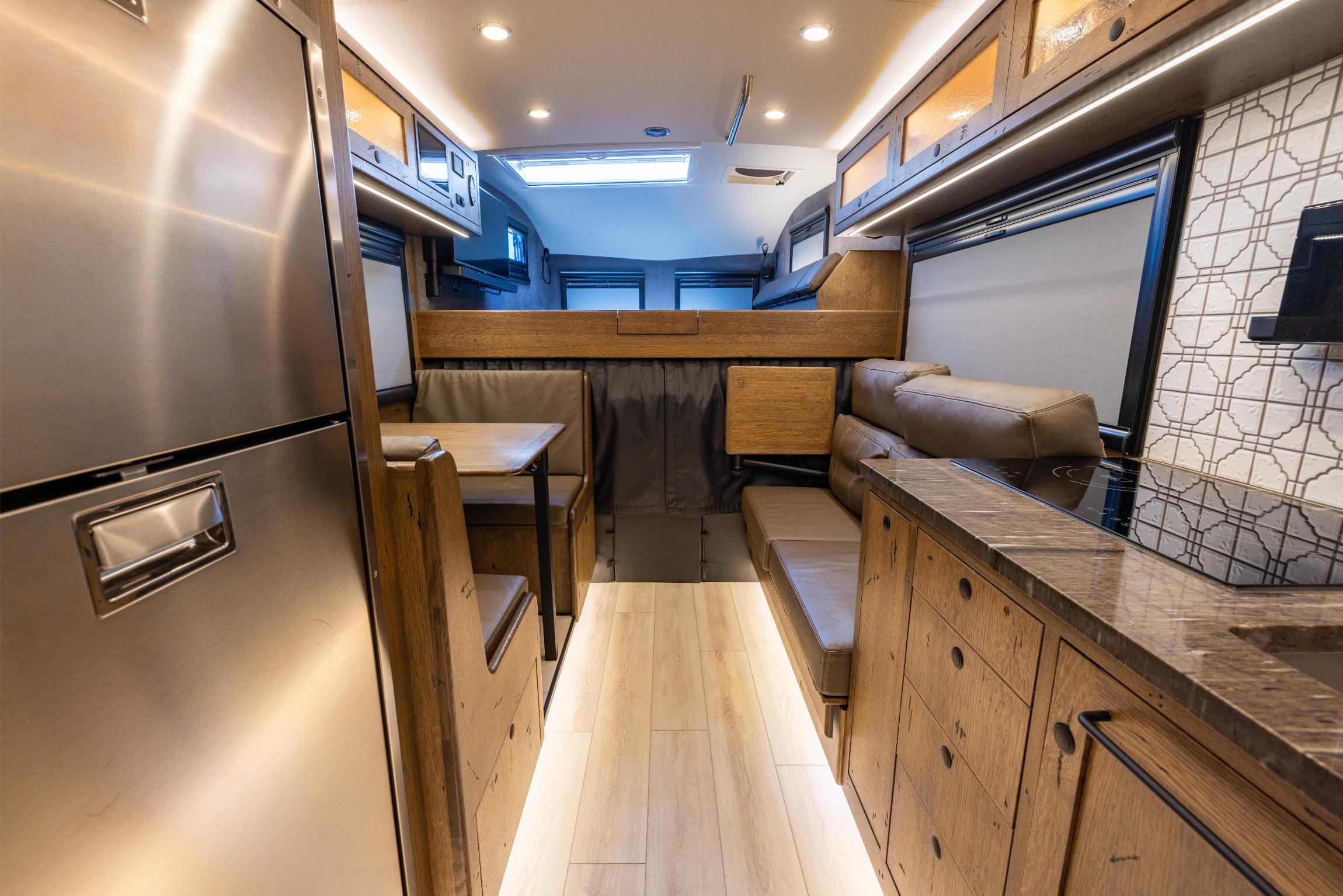 2020 EarthRoamer XV-LTi 011