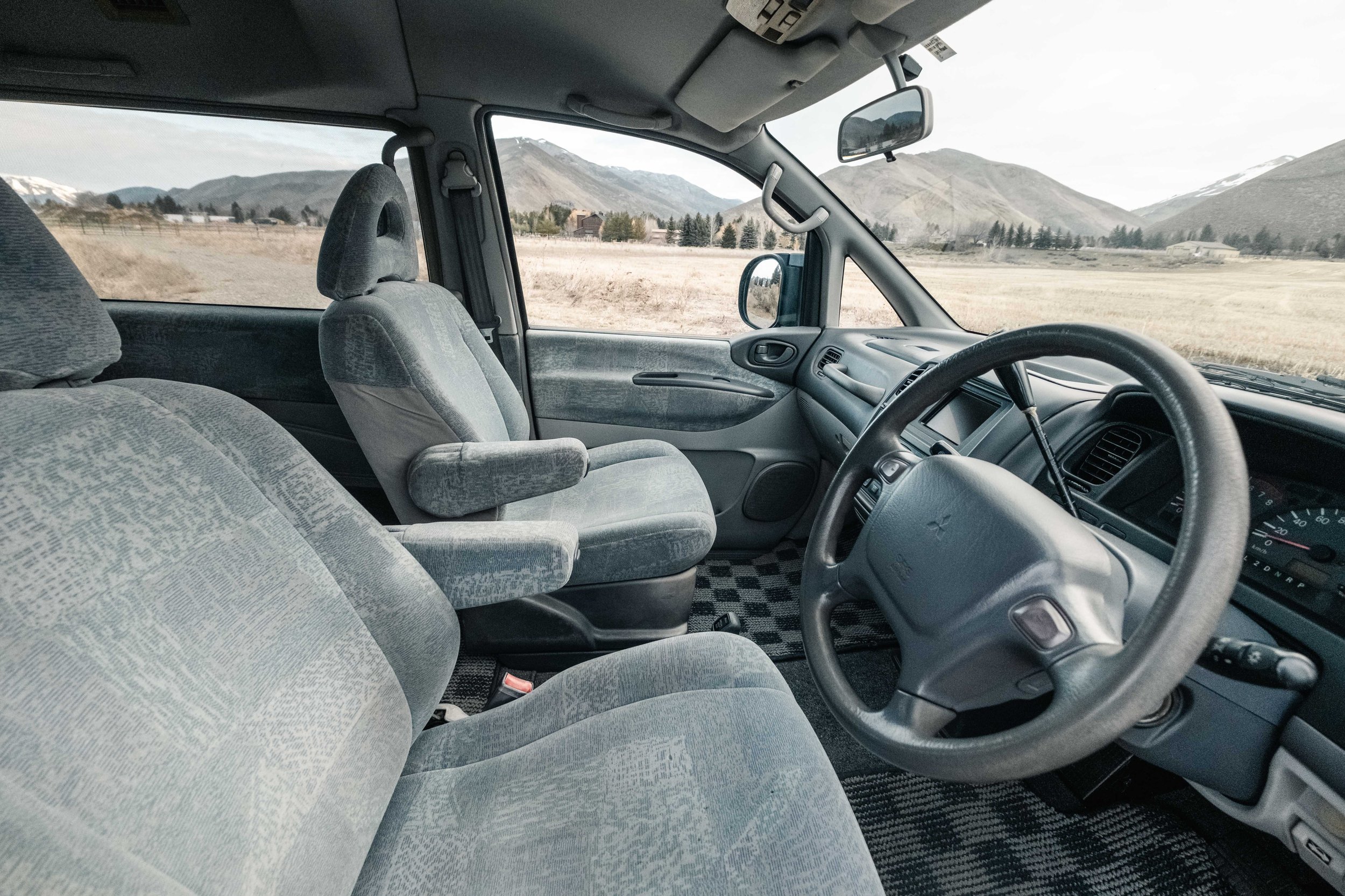 Reserved: 1997 Mitsubishi Delica L400 Spacegear