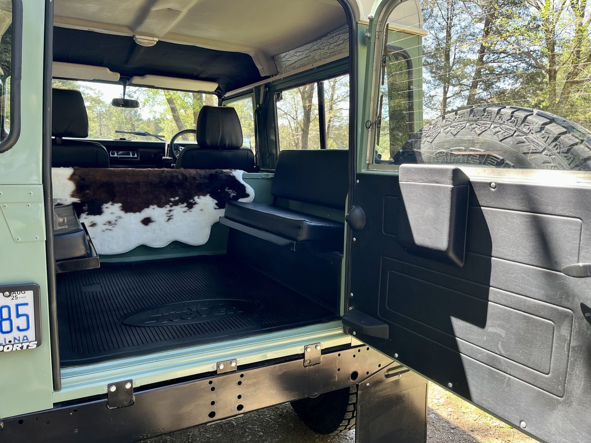 1997 Land Rover Defender 90 Hue 166