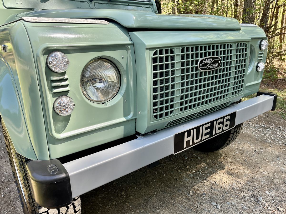 1997 Land Rover Defender 90 Hue 166