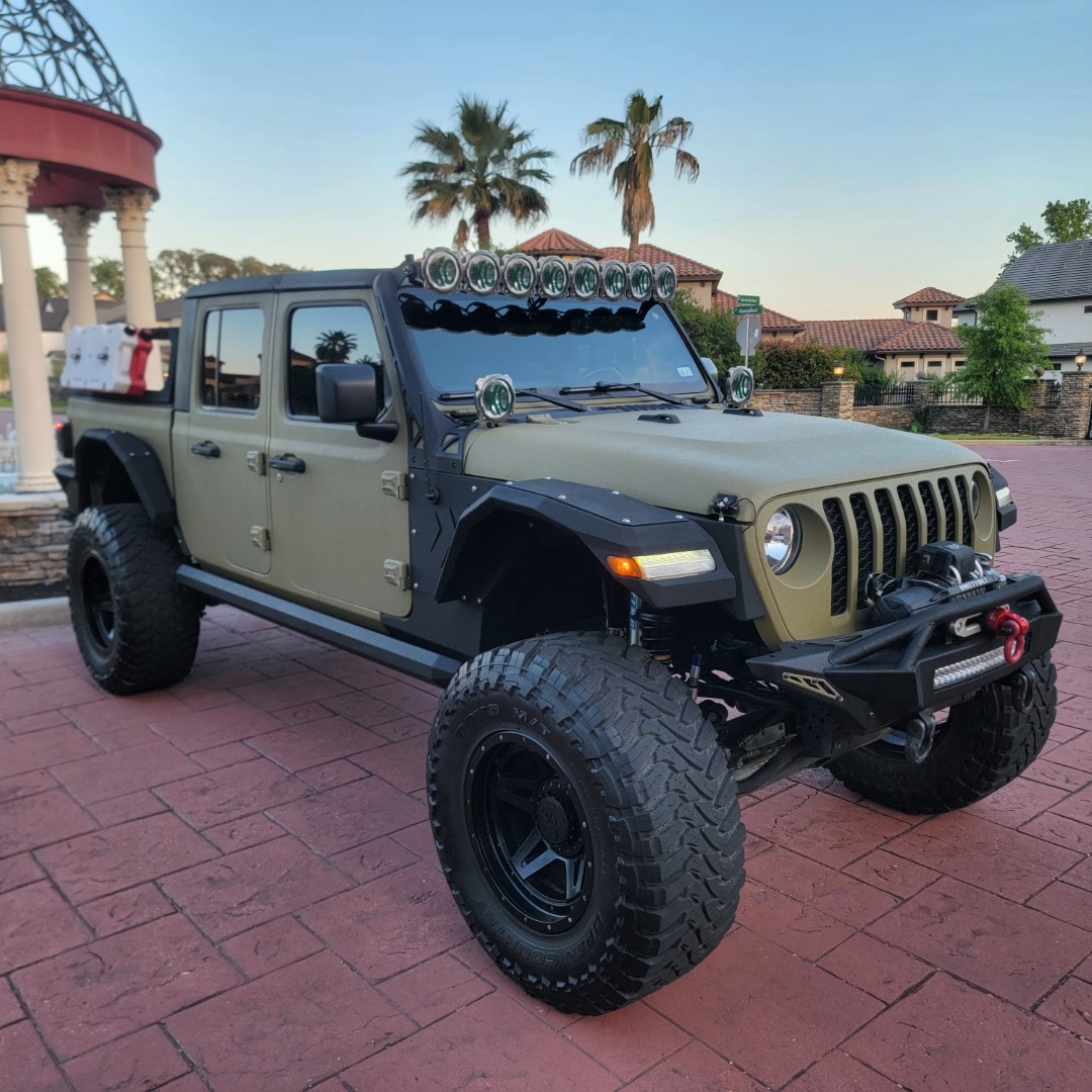  Jeep Gladiator