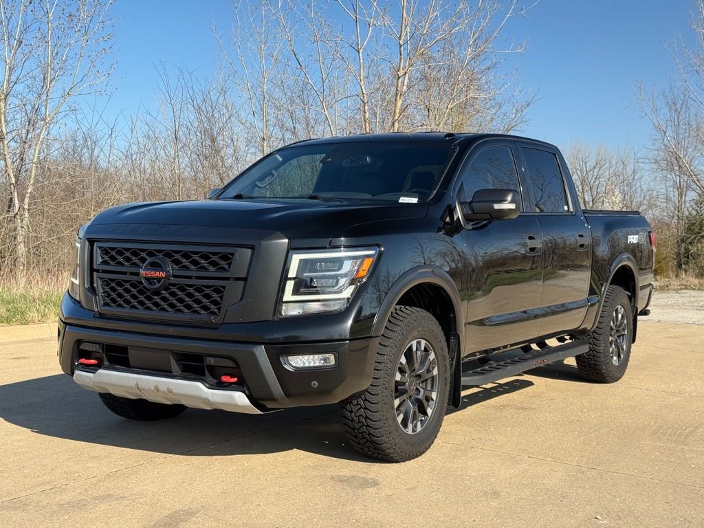 Nissan Titan