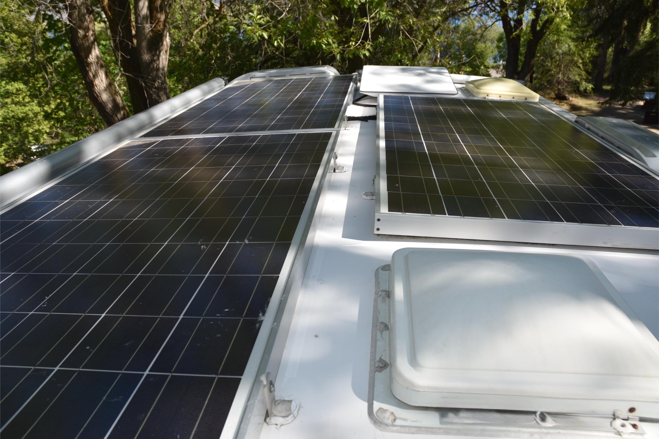 Sold: 2007 EarthRoamer XV-LT 048