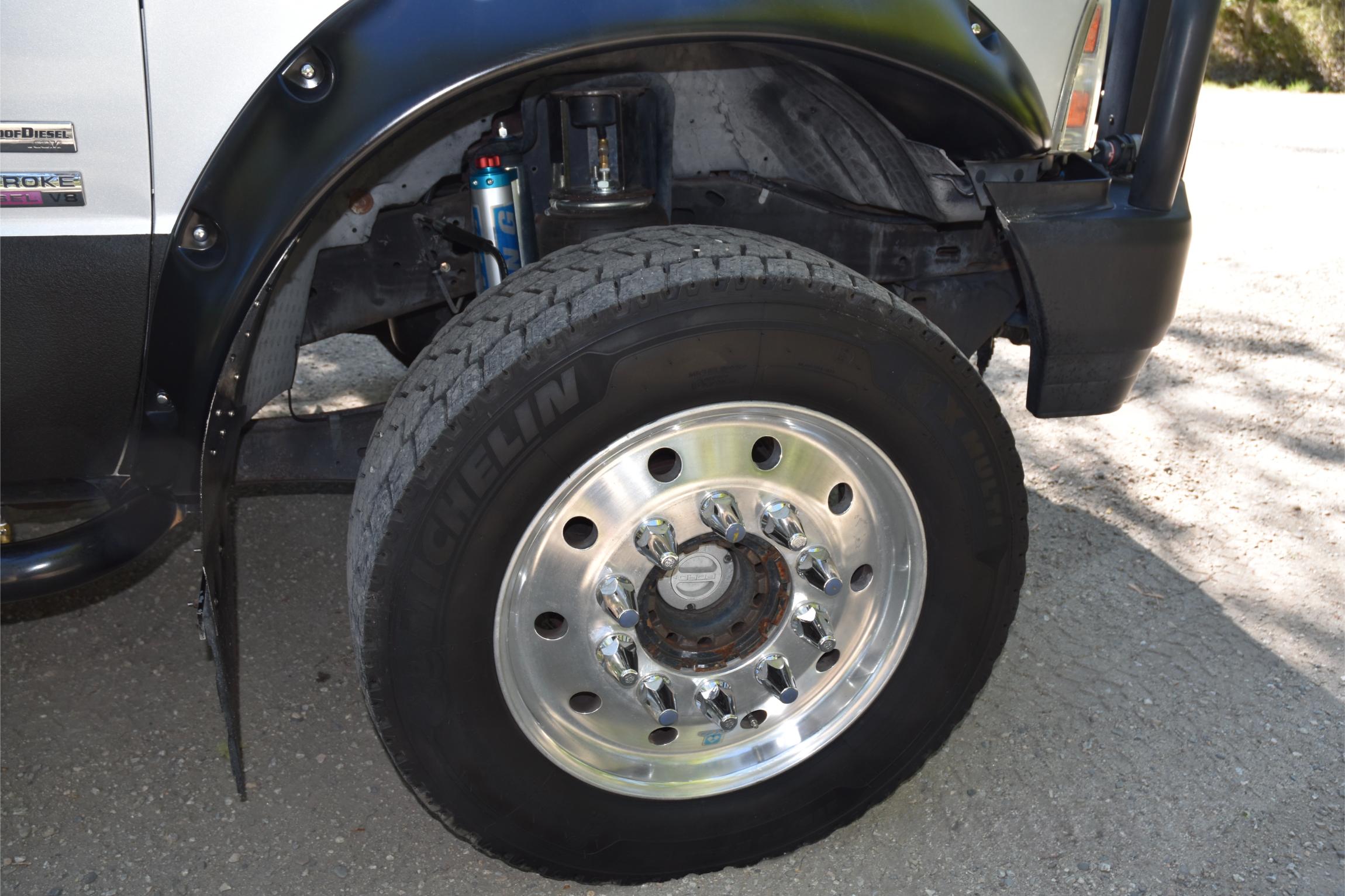 Sold: 2007 EarthRoamer XV-LT 048