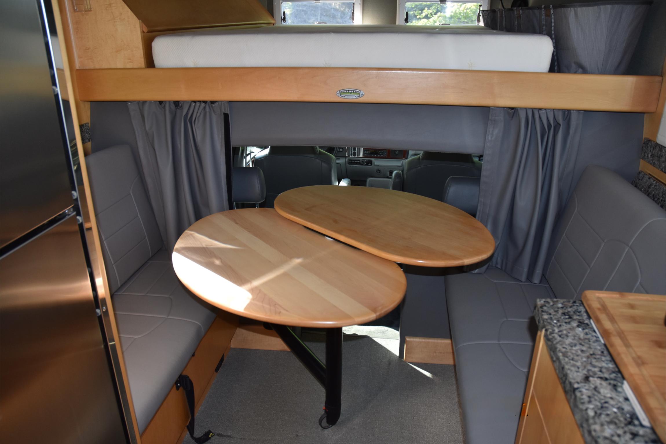 Sold: 2007 EarthRoamer XV-LT 048