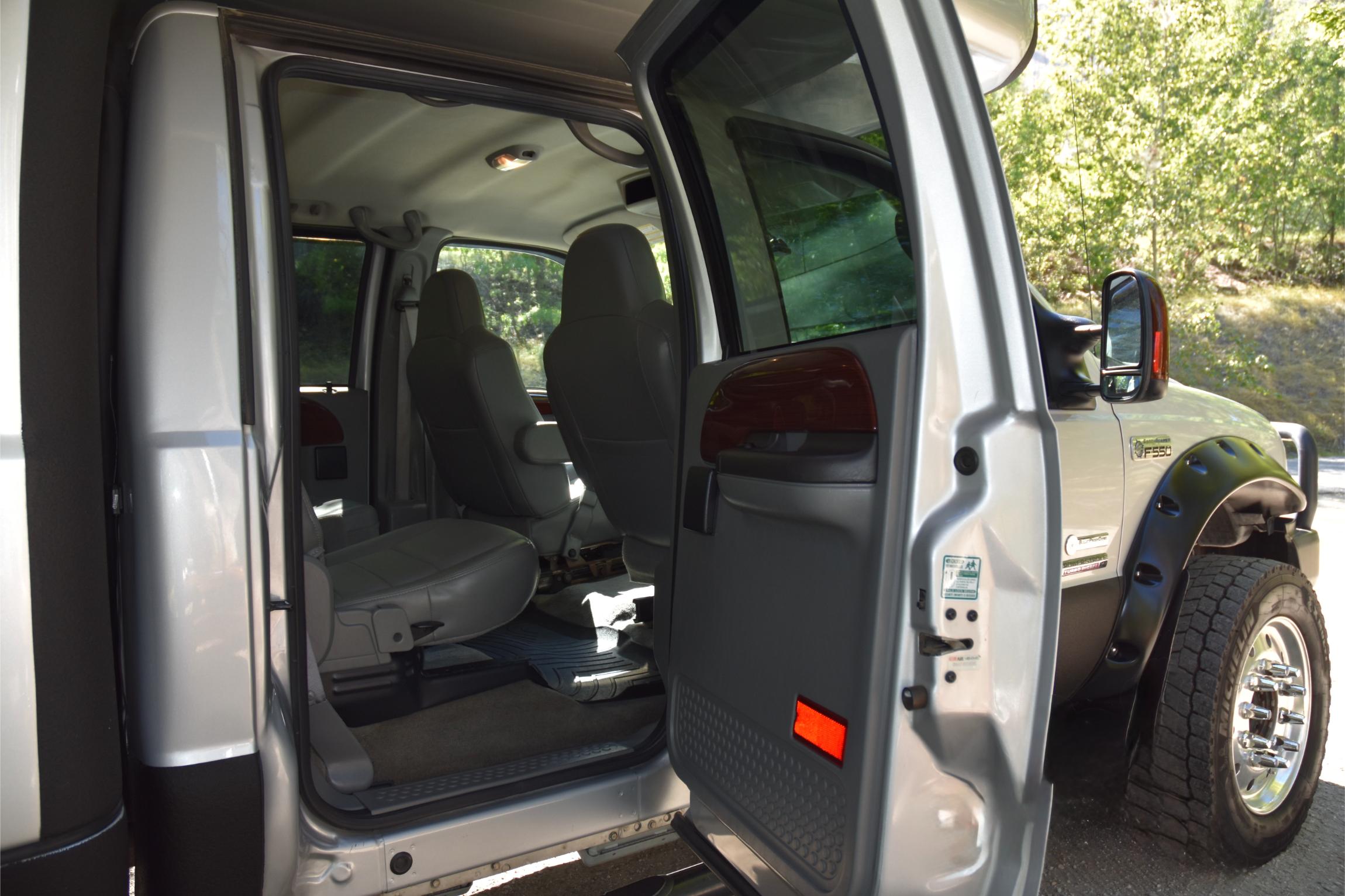 Sold: 2007 EarthRoamer XV-LT 048