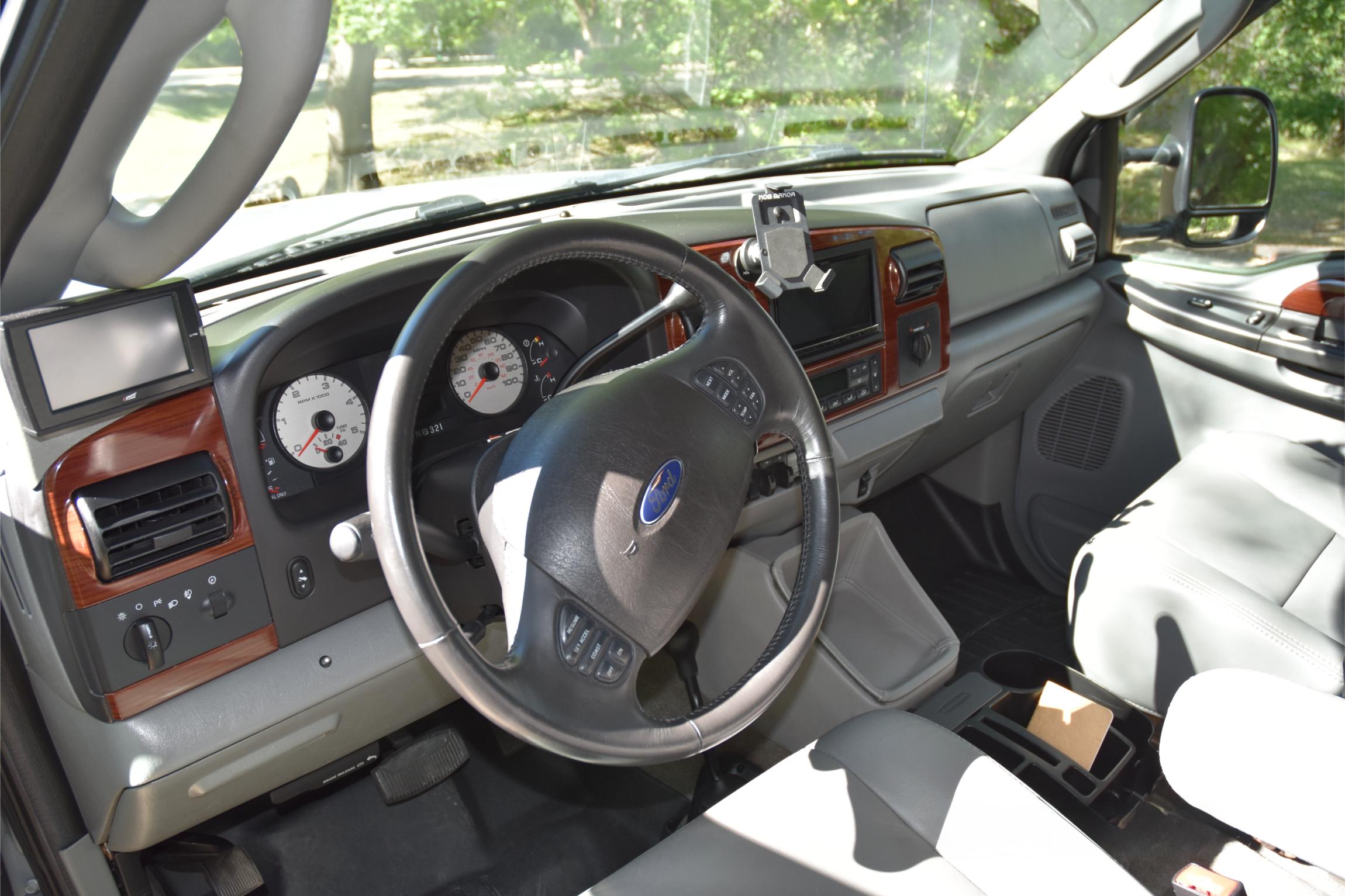 Sold: 2007 EarthRoamer XV-LT 048