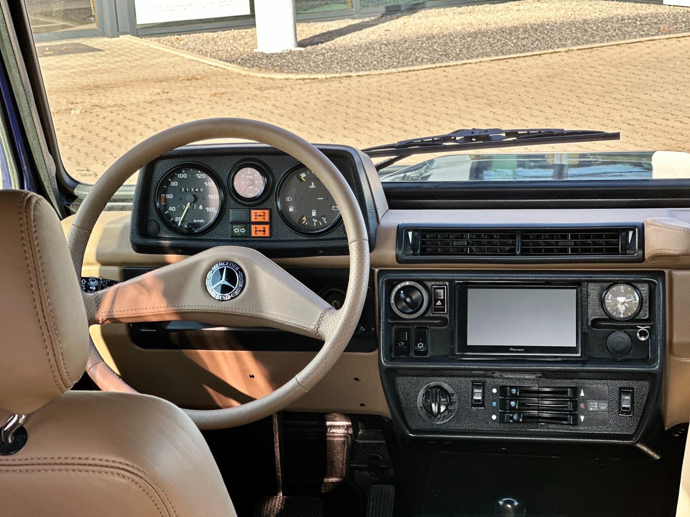 1990 Mercedes-Benz 230 GE