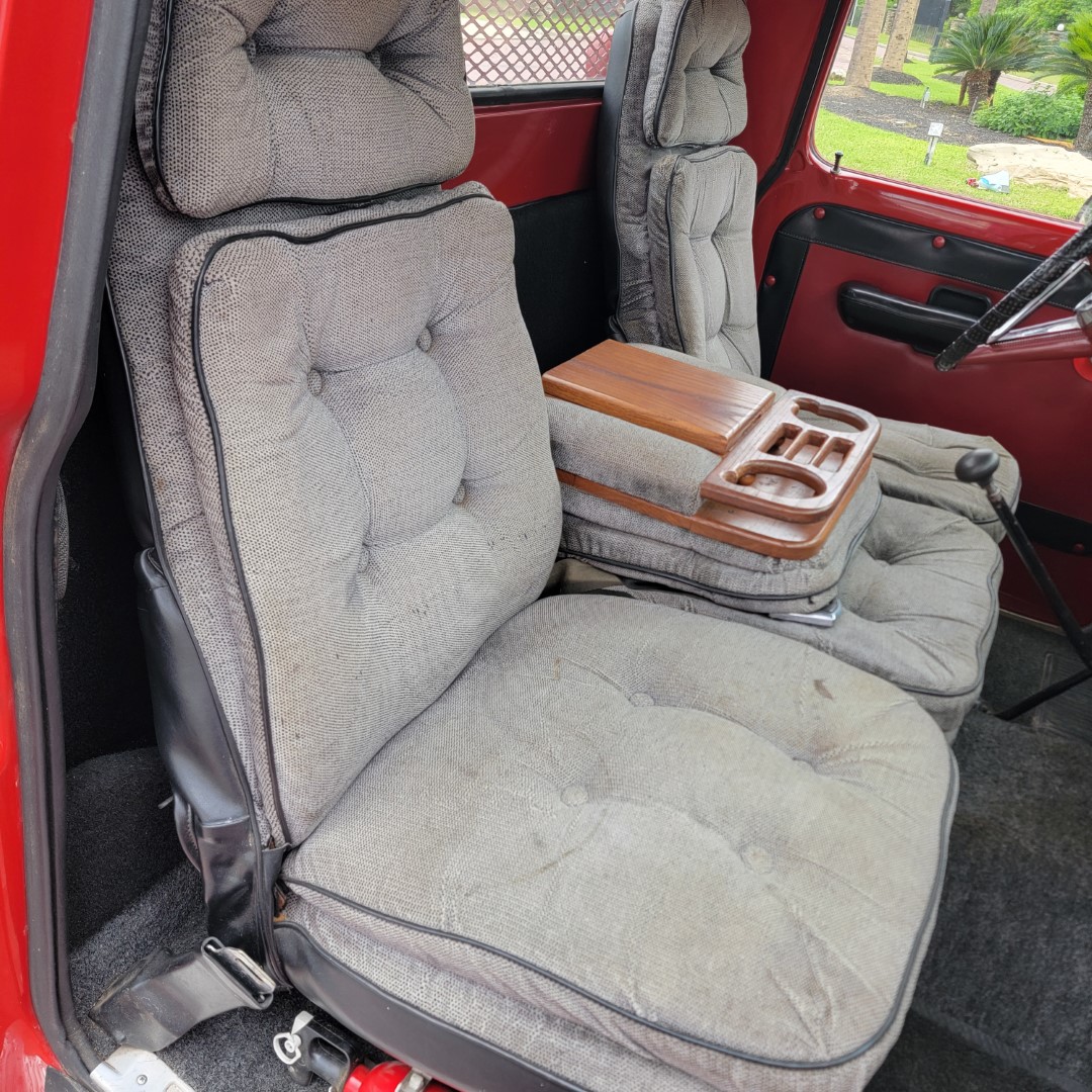 1969 Ford F-350 Hauler