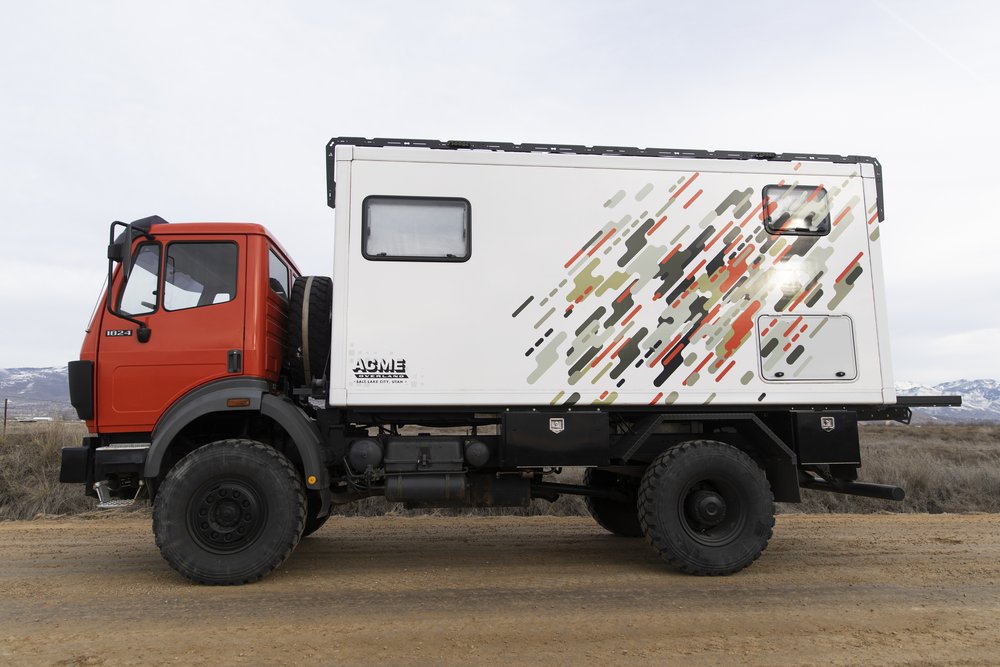 Sold: 1994 Mercedes-Benz SK1824 Expedition Truck