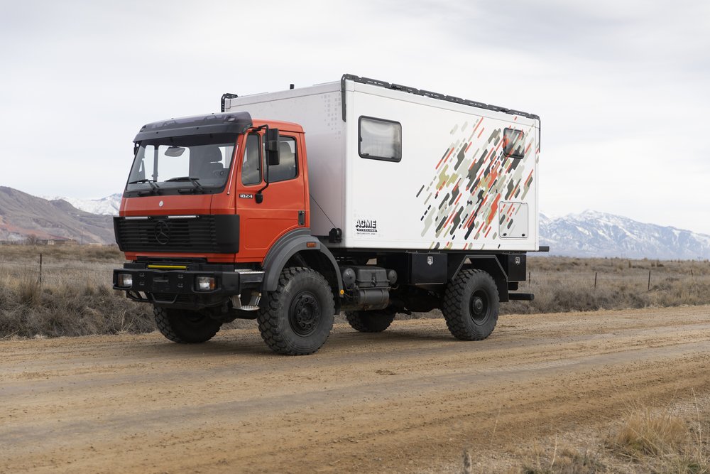 Sold: 1994 Mercedes-Benz SK1824 Expedition Truck