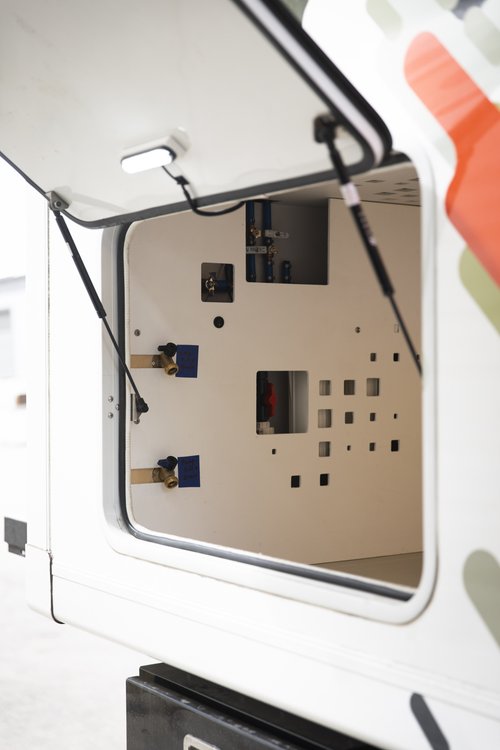 Sold: 1994 Mercedes-Benz SK1824 Expedition Truck