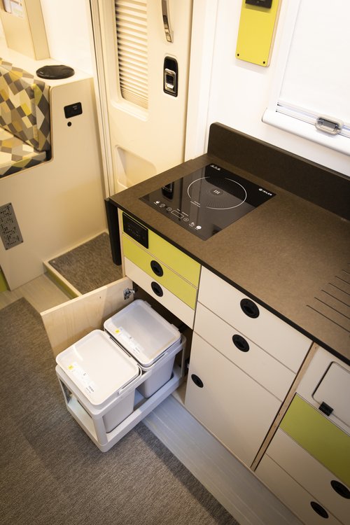 Sold: 1994 Mercedes-Benz SK1824 Expedition Truck