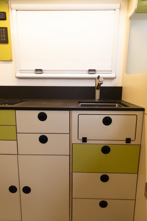 Sold: 1994 Mercedes-Benz SK1824 Expedition Truck