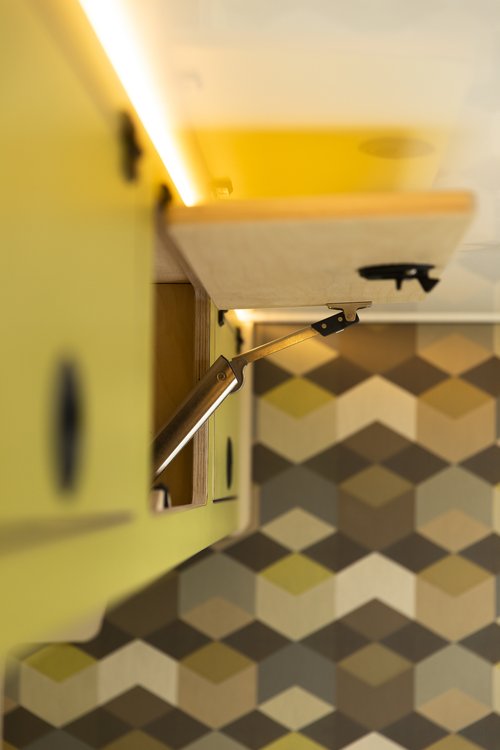 Sold: 1994 Mercedes-Benz SK1824 Expedition Truck