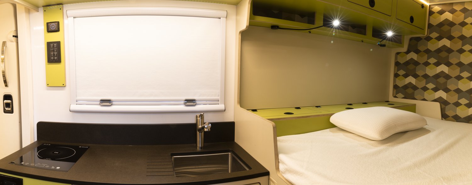 Sold: 1994 Mercedes-Benz SK1824 Expedition Truck