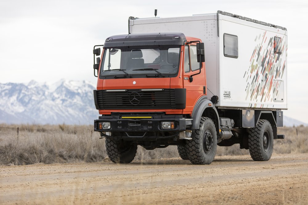 Sold: 1994 Mercedes-Benz SK1824 Expedition Truck