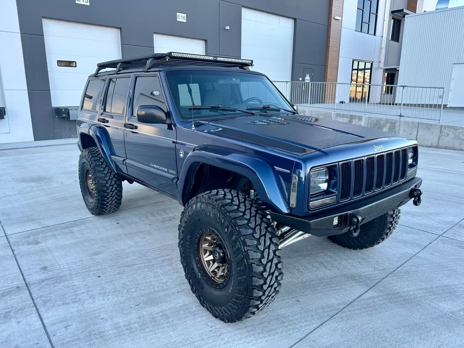 1997 Jeep Cherokee XJ Restomod