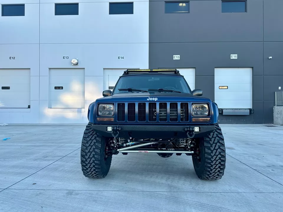 1997 Jeep Cherokee XJ Restomod