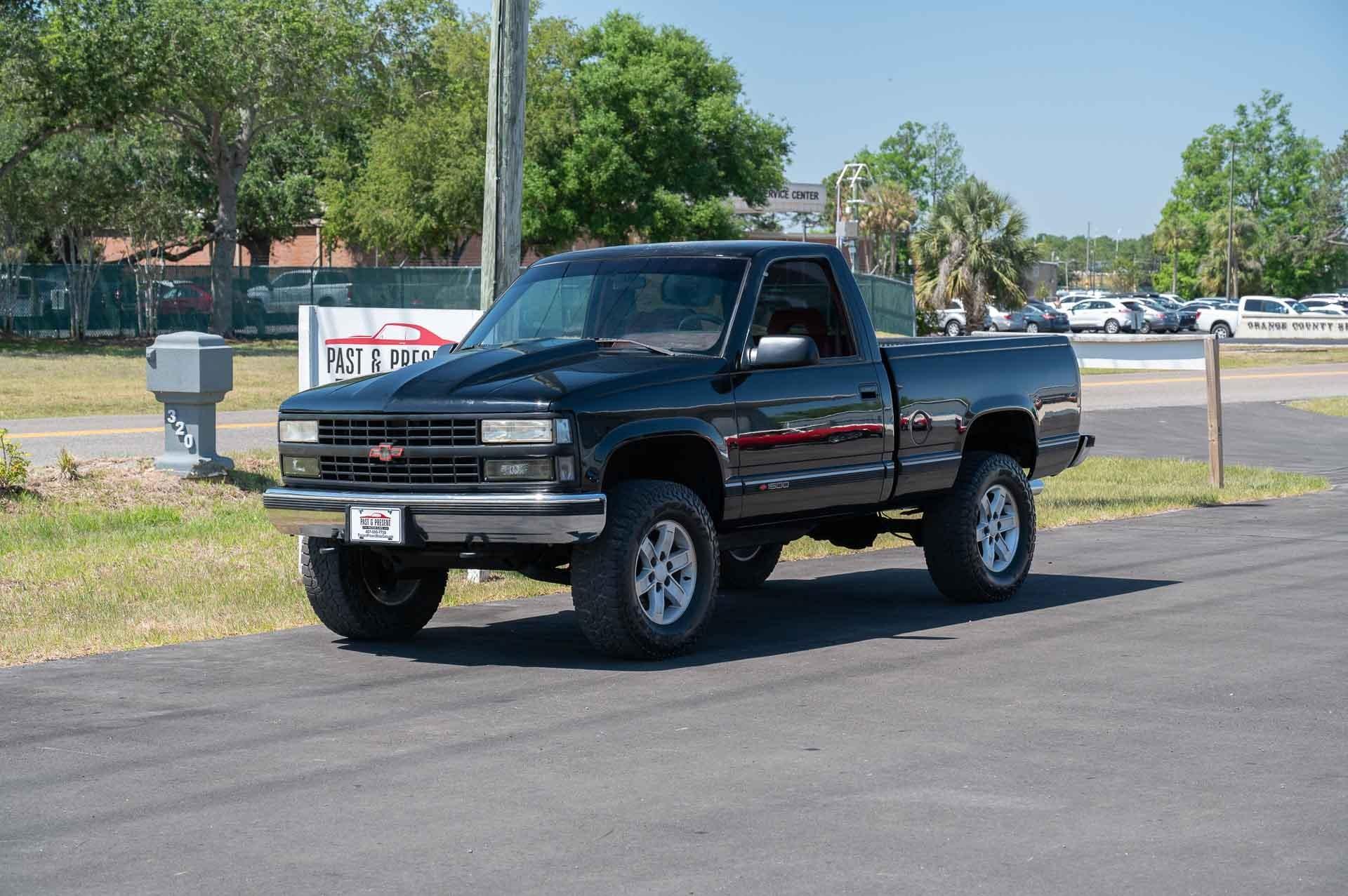 1993 Chevrolet K1500 4x4 - 2