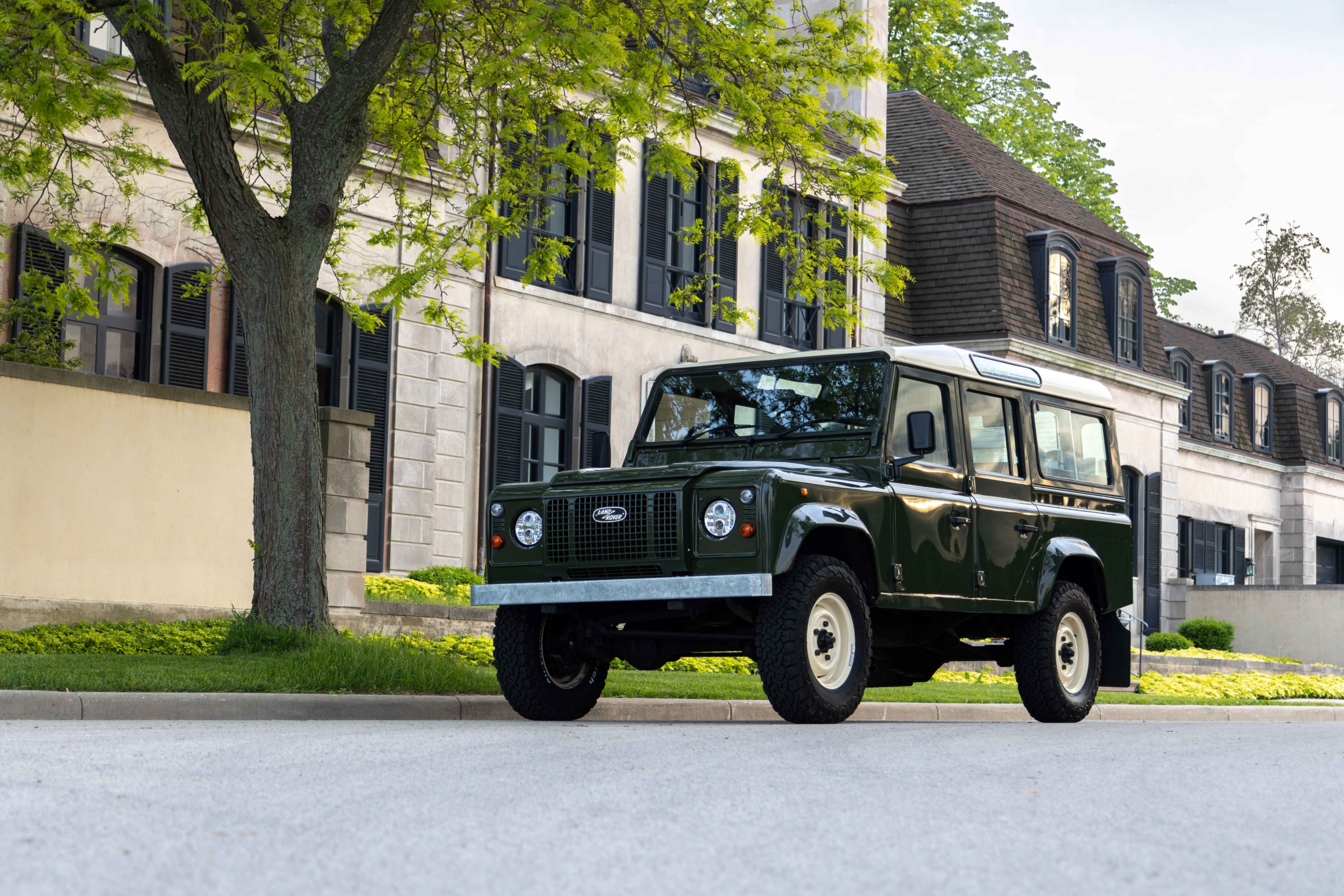  Land Rover Defender
