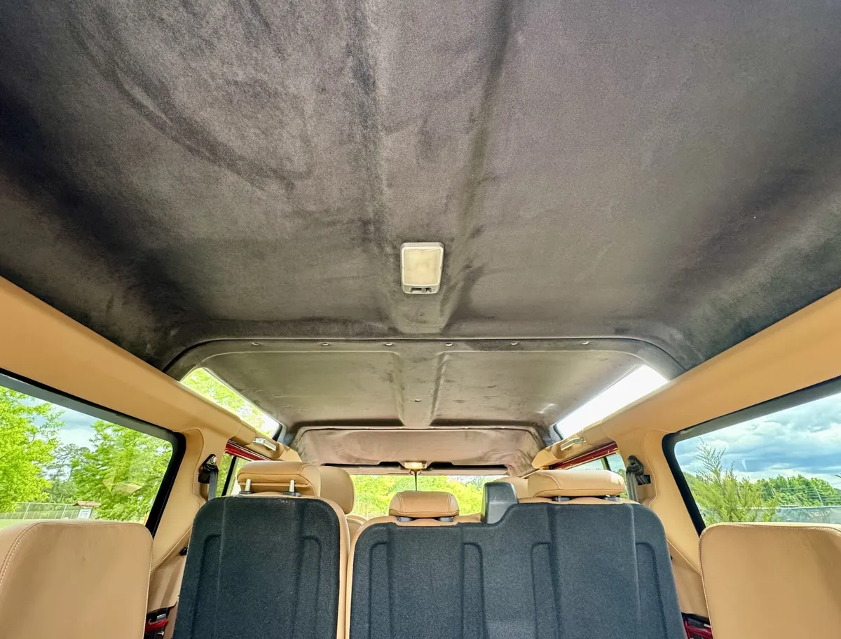 1993 Land Rover Defender 110 Station Wagon - 4