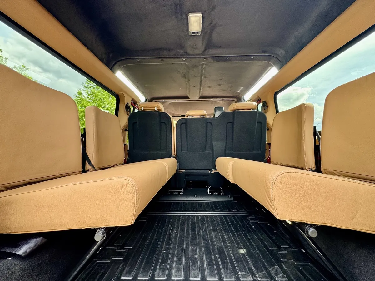 1993 Land Rover Defender 110 Station Wagon - 5