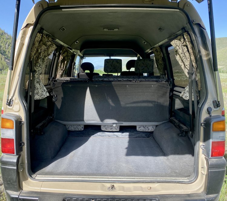 Sold: 1997 Mitsubishi Delica L300 Starwagon - 5