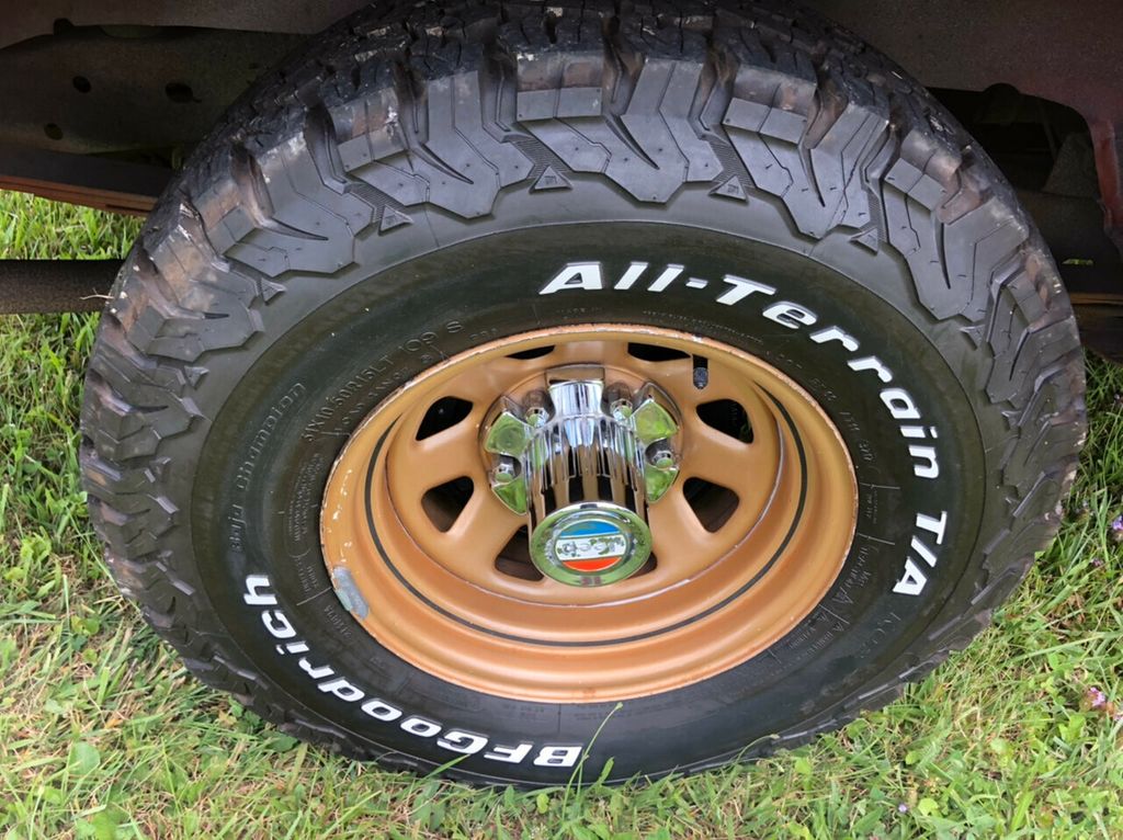 Sold: 1979 Jeep Cherokee (SJ) Golden Eagle