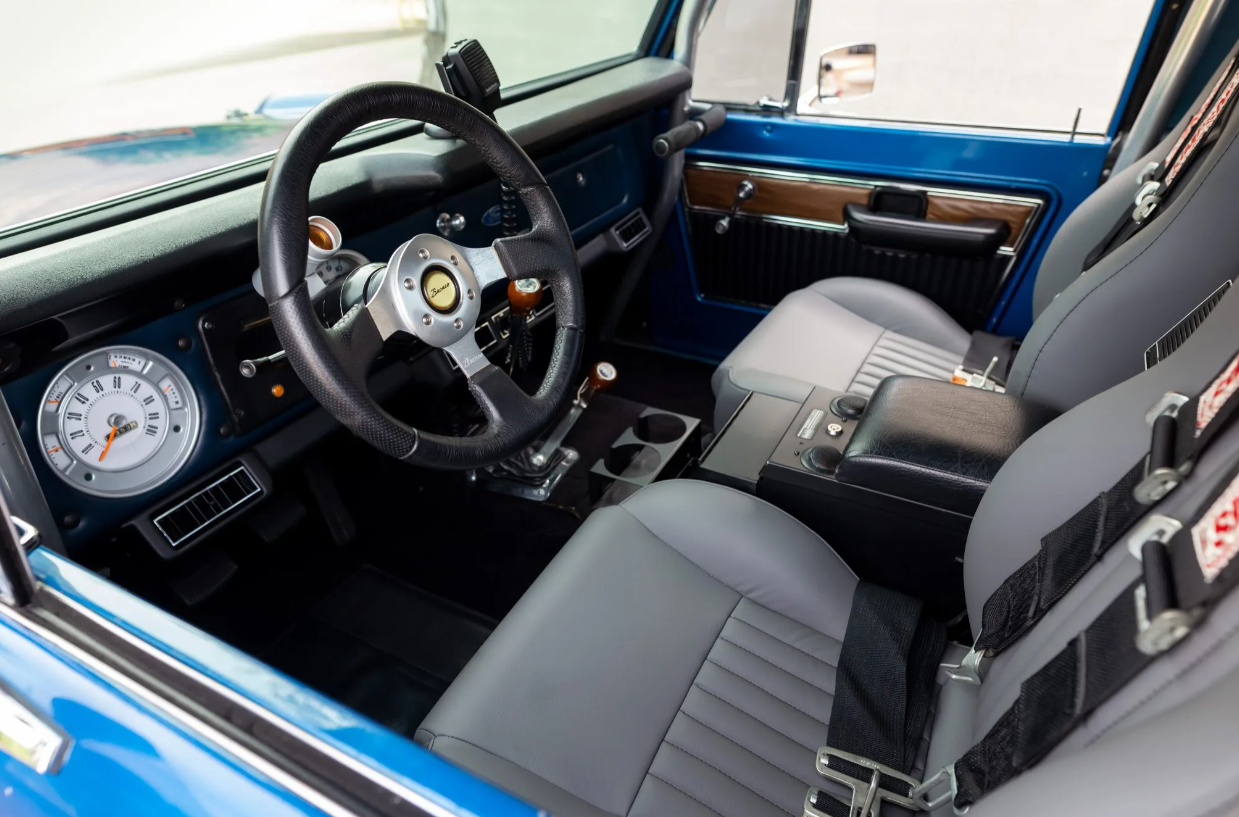 Sold: 1970 Ford Bronco