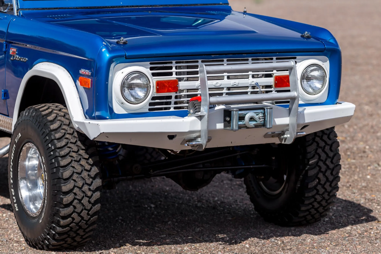 Sold: 1970 Ford Bronco