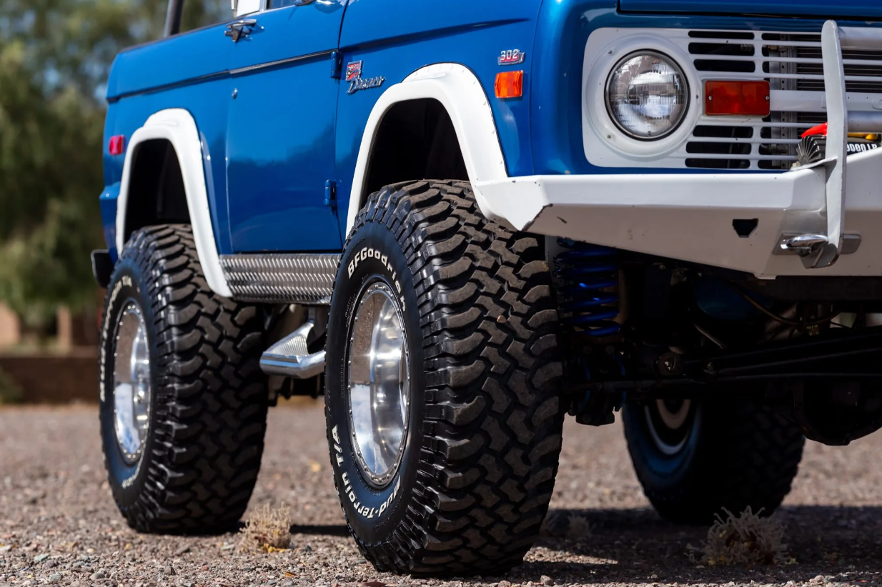 Sold: 1970 Ford Bronco