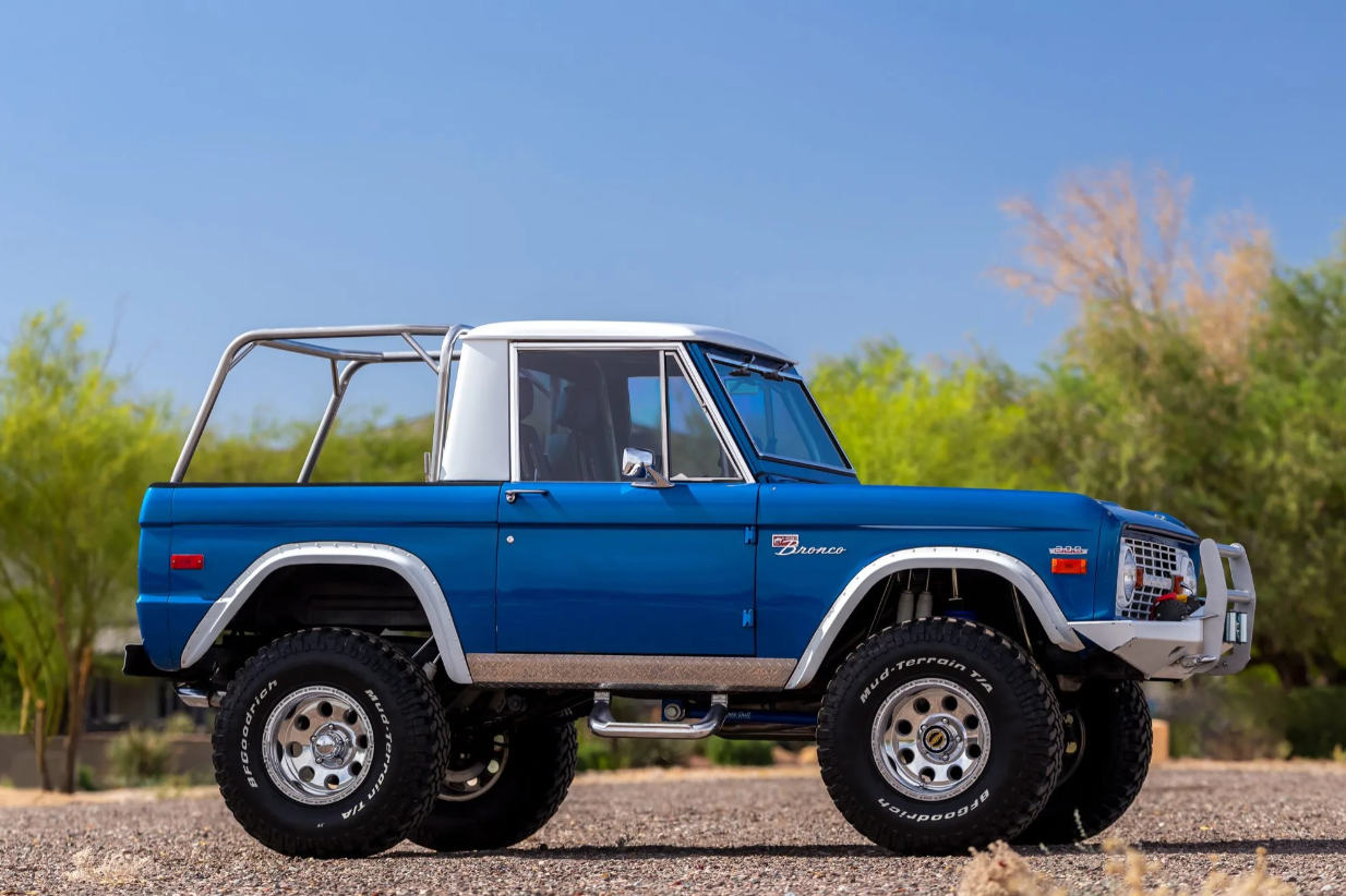 Sold: 1970 Ford Bronco