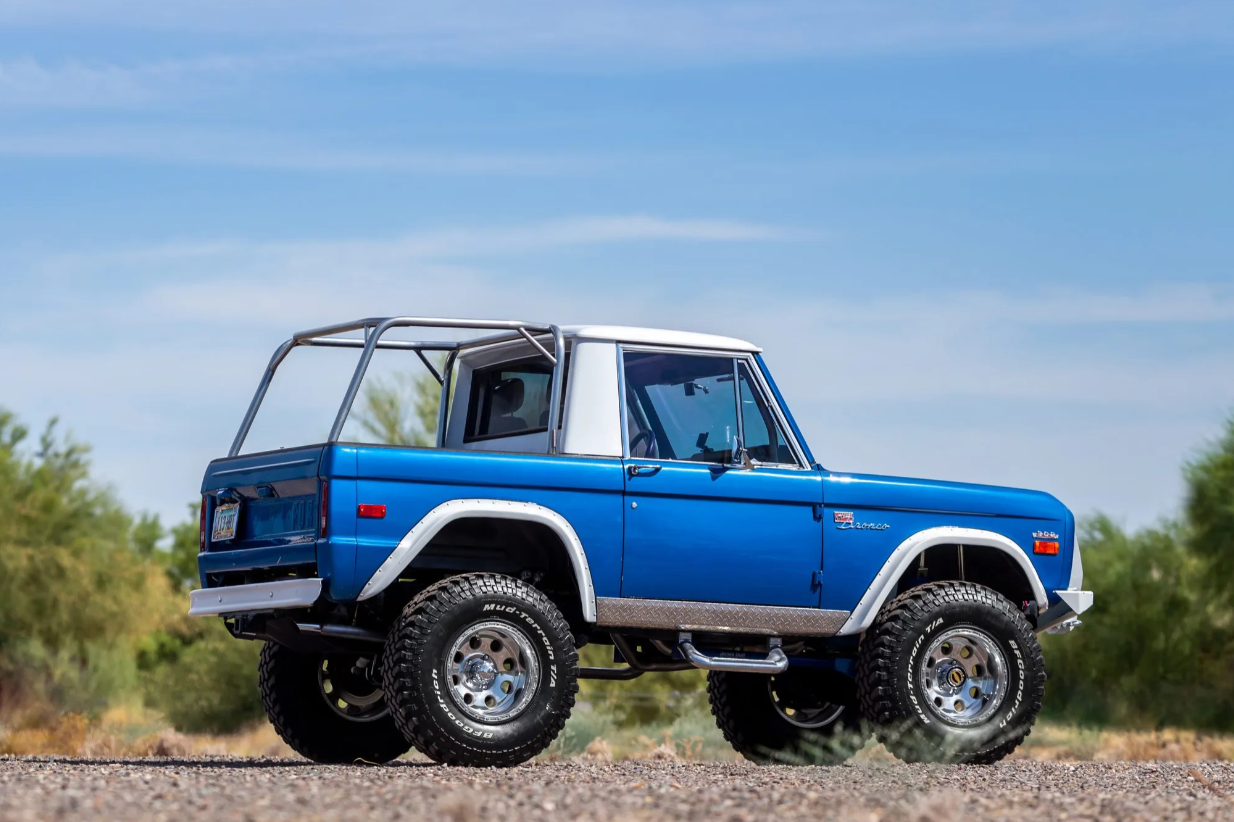 Sold: 1970 Ford Bronco